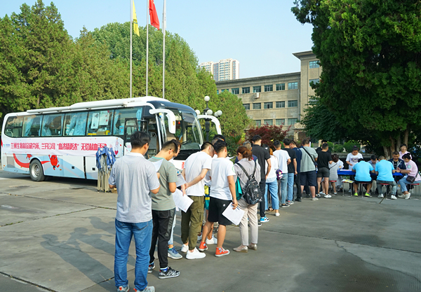 炎炎夏日，热血燃起