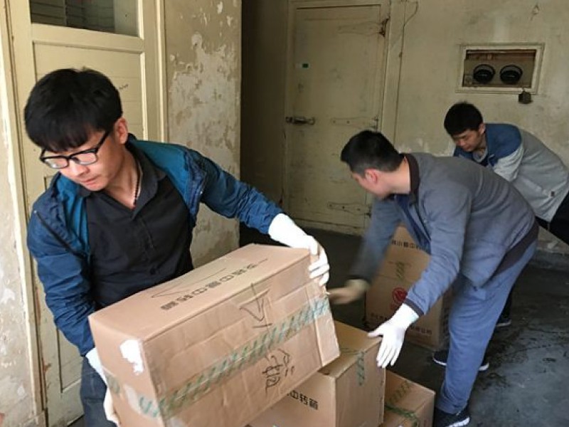 弘扬雷锋精神   争做时代先锋——第九团支部联合第五党支部开展“公益季——学雷锋”主题实践活动